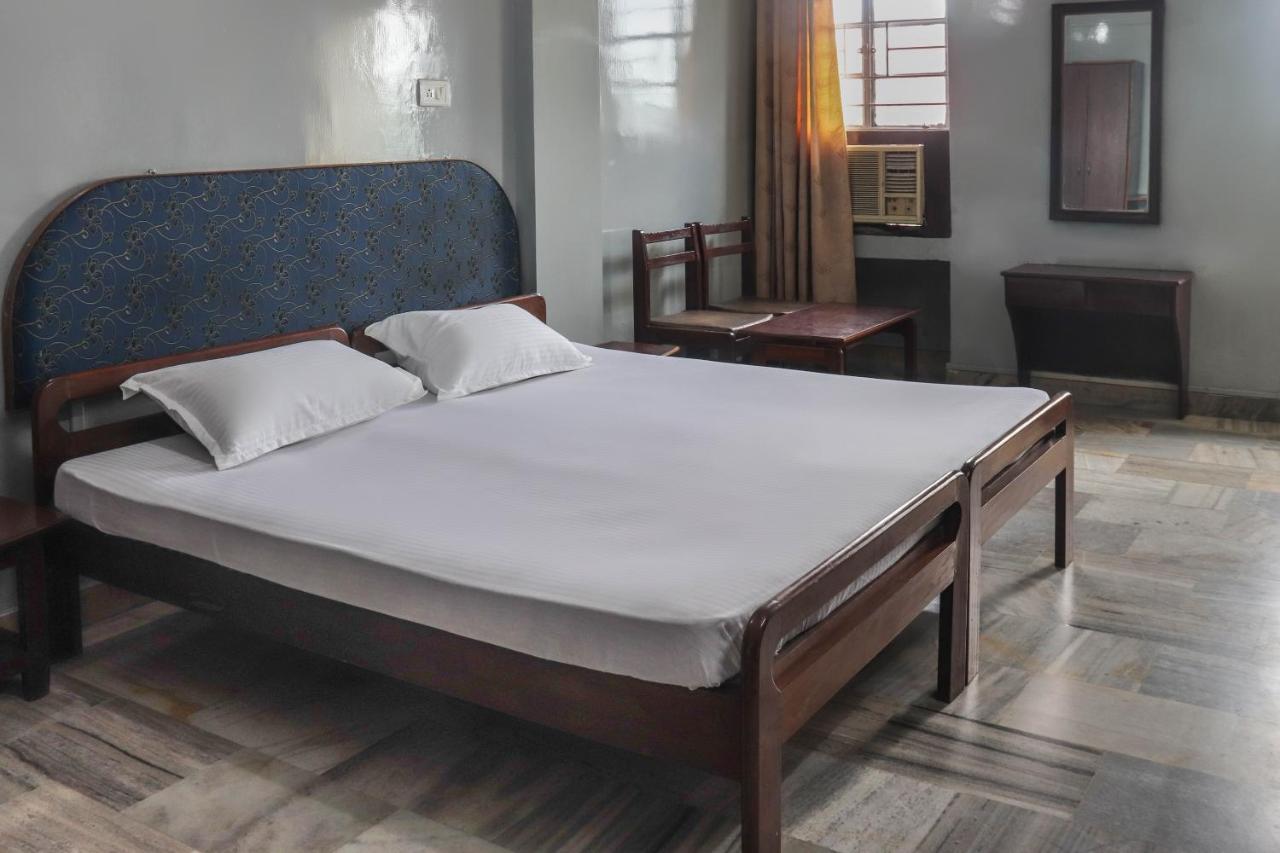 Spot On 49477 Hotel Galaxy Dimāpur 외부 사진