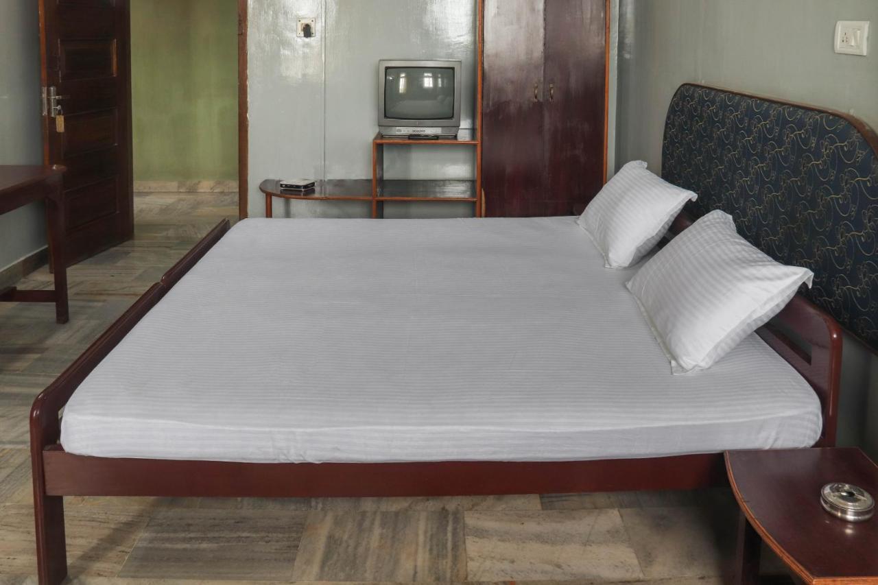 Spot On 49477 Hotel Galaxy Dimāpur 외부 사진